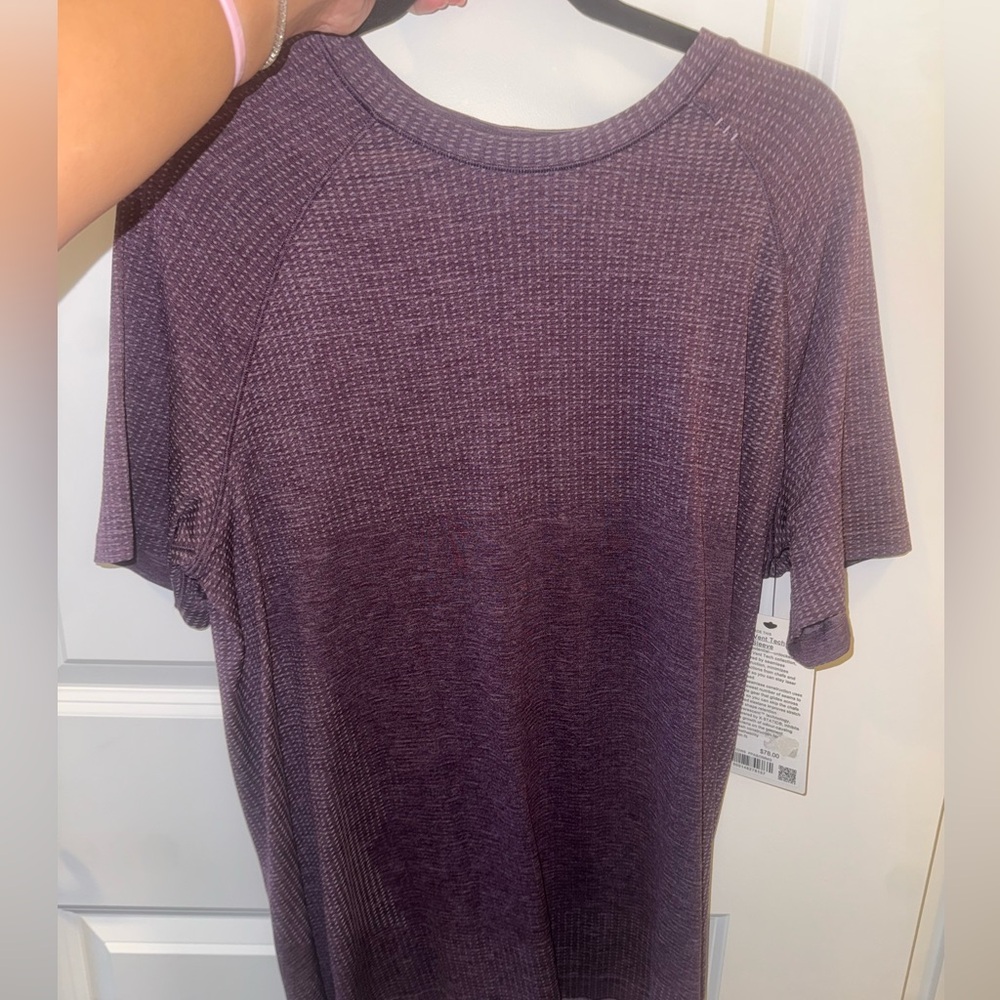 Men’s Lululemon T-shirt